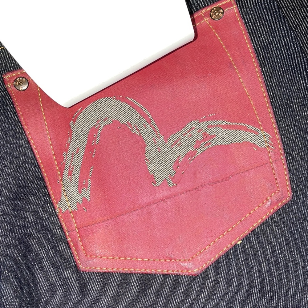 Men’s EVISU jeans - Picture 5 of 8